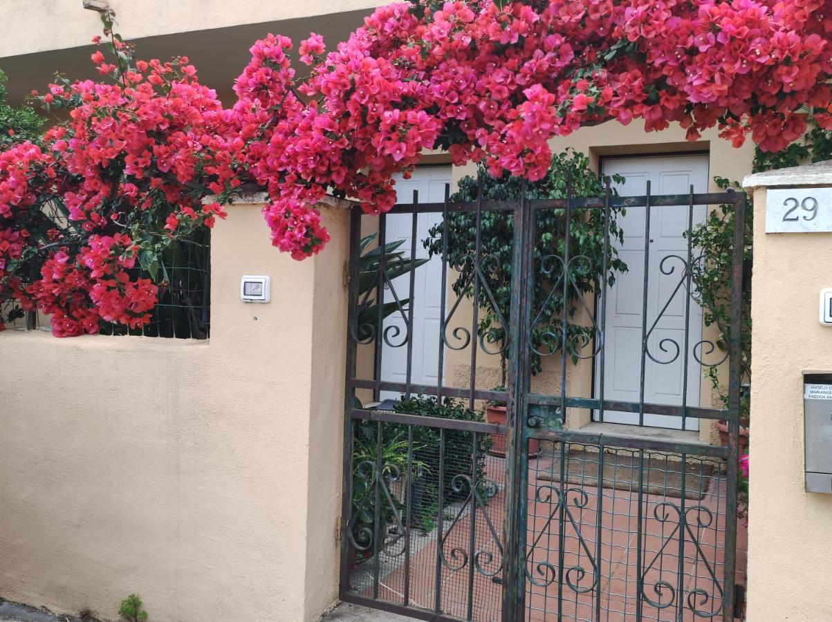 La Casa Di Luca Apartment Olbia Luaran gambar
